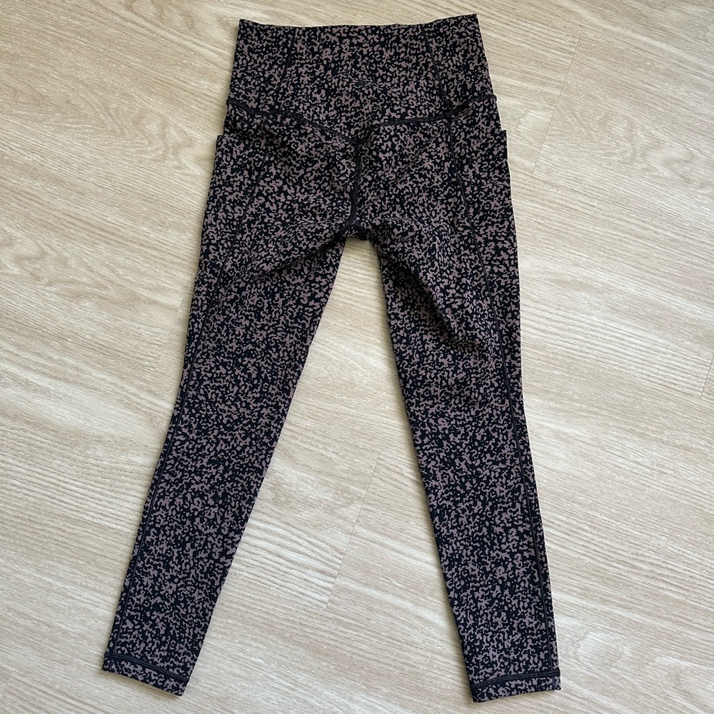 Athleta | Salutation Stash Pocket Gravel Tight (size XS) - Picture 4 of 6